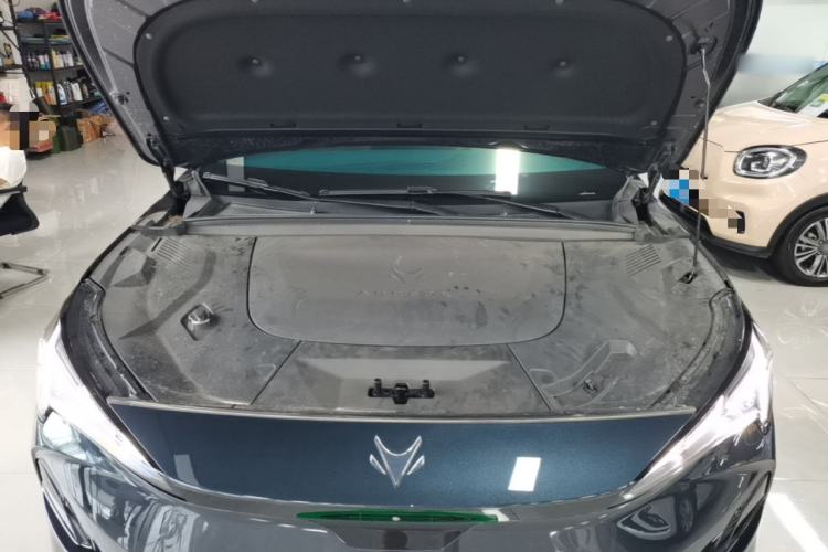 Used ARCFOX Alpha T5 2025 520 PRO Engine Bay