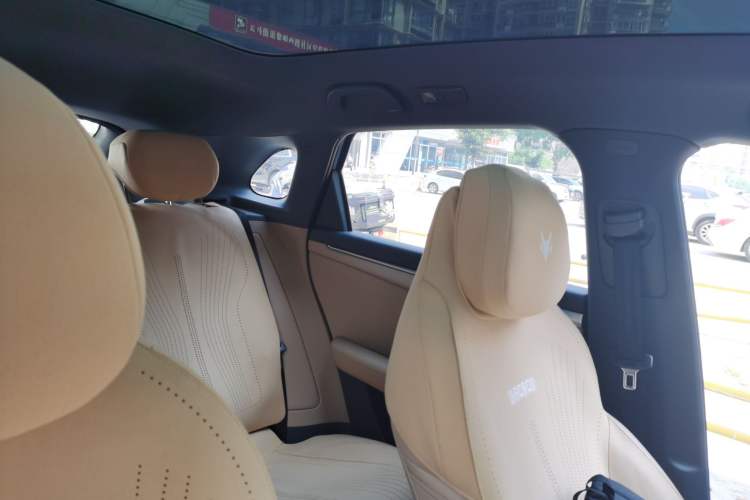 Used ARCFOX Alpha T5 2025 520 PRO Headliner