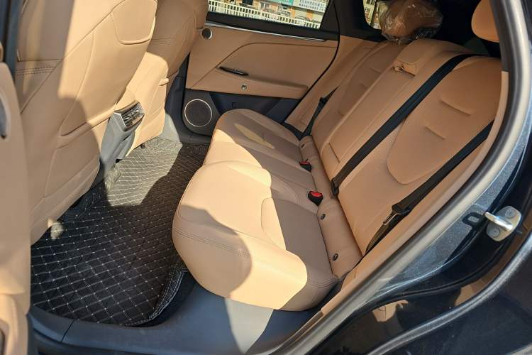 Used ARCFOX Alpha T5 2025 520 PRO Interior 1