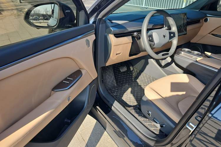 Used ARCFOX Alpha T5 2025 520 PRO Interior 2