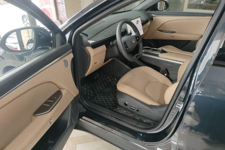 Used ARCFOX Alpha T5 2025 520 PRO Interior 3
