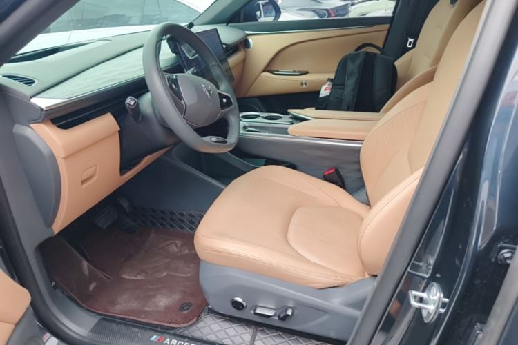 Used ARCFOX Alpha T5 2025 520 MAX Left Front Seat