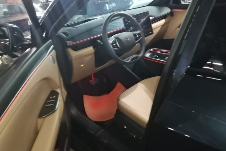 Used ARCFOX Alpha T5 2025 520 MAX Left Front Seat