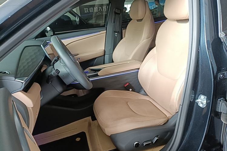Used ARCFOX Alpha T5 2025 520 MAX Left Front Seat