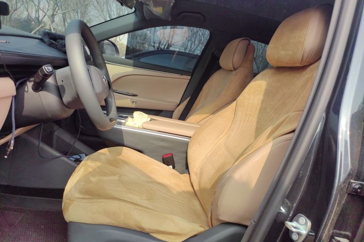 Used ARCFOX Alpha T5 2025 520 PRO Left Front Seat