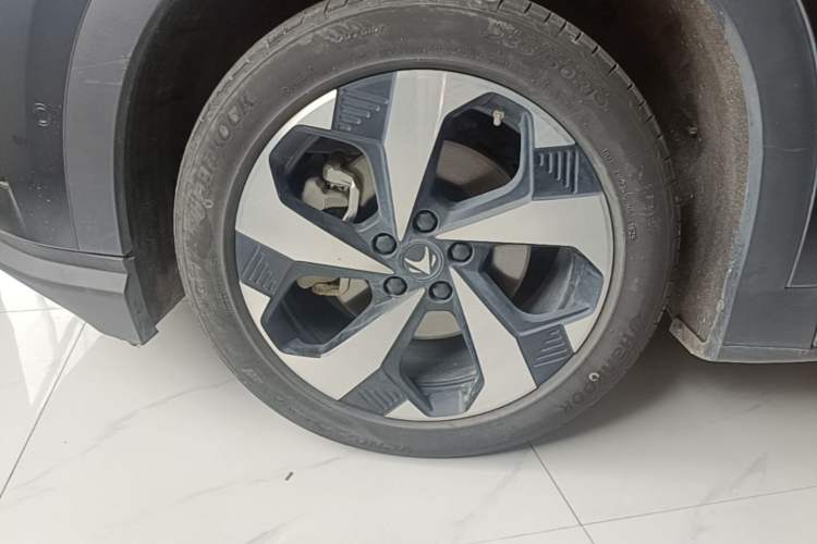 Used ARCFOX Alpha T5 2025 520 MAX Left Front Wheel Hub