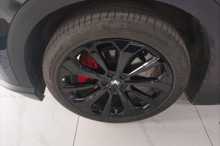 Used ARCFOX Alpha T5 2025 630 Shenxing Edition Left Front Wheel Hub