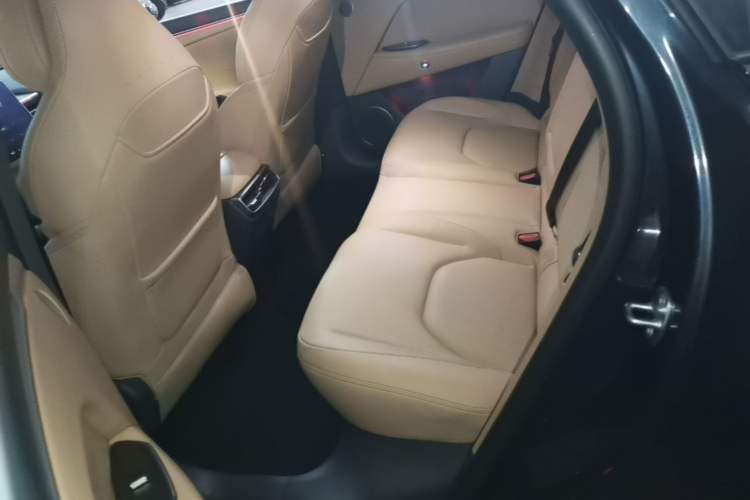Used ARCFOX Alpha T5 2025 520 MAX Left Rear Seat