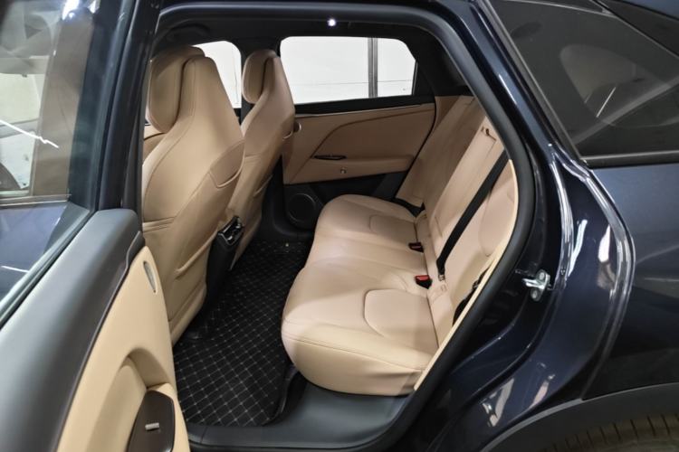 Used ARCFOX Alpha T5 2025 520 PRO Left Rear Seat