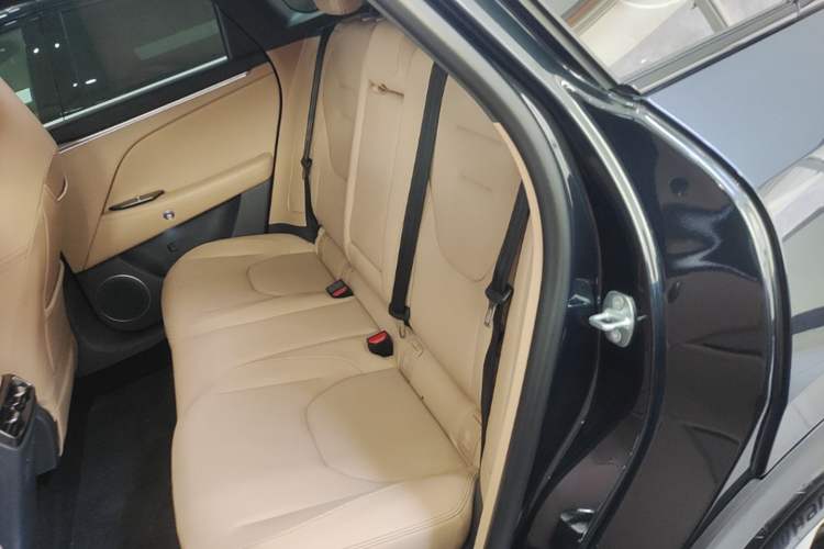Used ARCFOX Alpha T5 2025 520 MAX Left Rear Seat