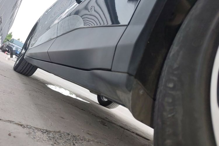 Used ARCFOX Alpha T5 2025 520 MAX Left Side Sill