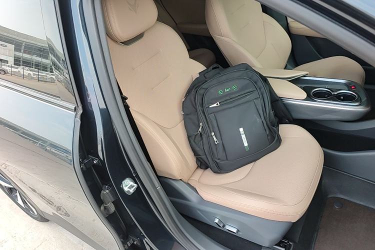 Used ARCFOX Alpha T5 2025 520 MAX Right Front Seat