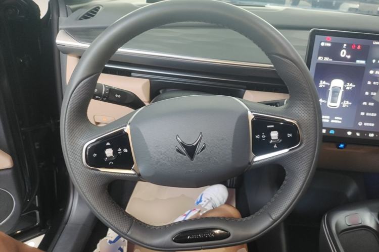 Used ARCFOX Alpha T5 2025 520 MAX Steering Wheel