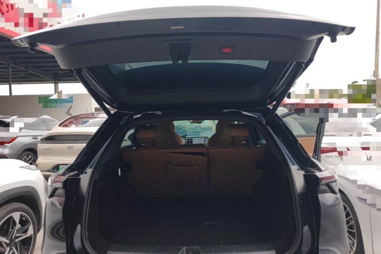 Used ARCFOX Alpha T5 2025 520 MAX Trunk