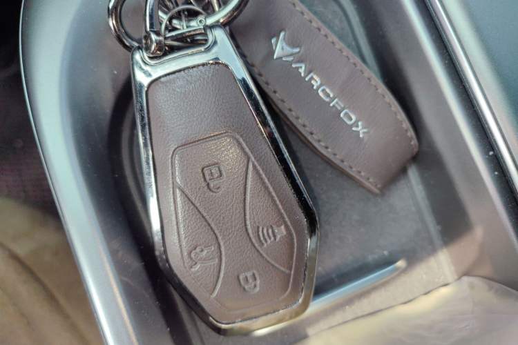 Used ARCFOX Alpha T5 2025 520 PRO Vehicle Key