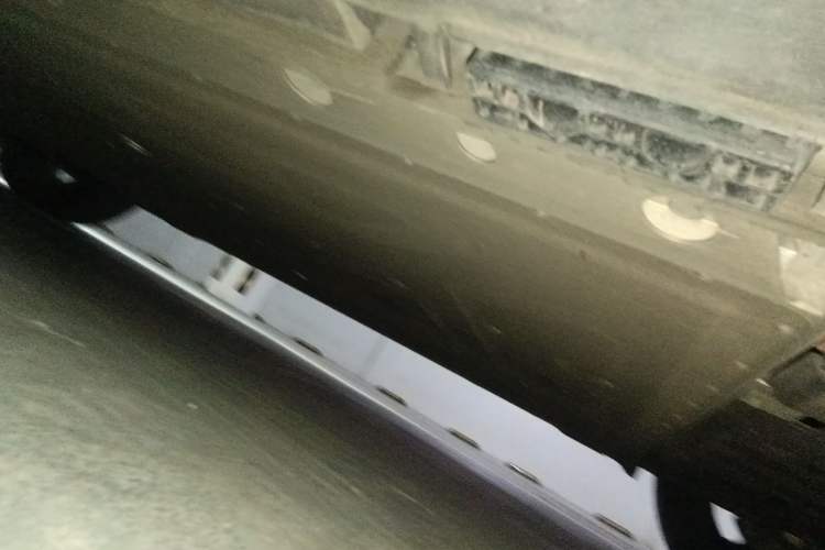 Used ARCFOX Alpha T5 2025 520 MAX Chassis Rear Left