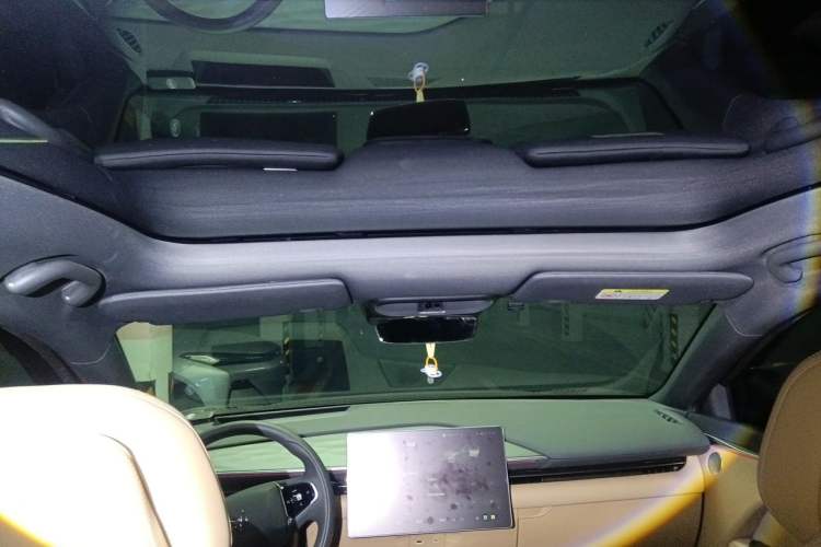 Used ARCFOX Alpha T5 2025 520 MAX Headliner