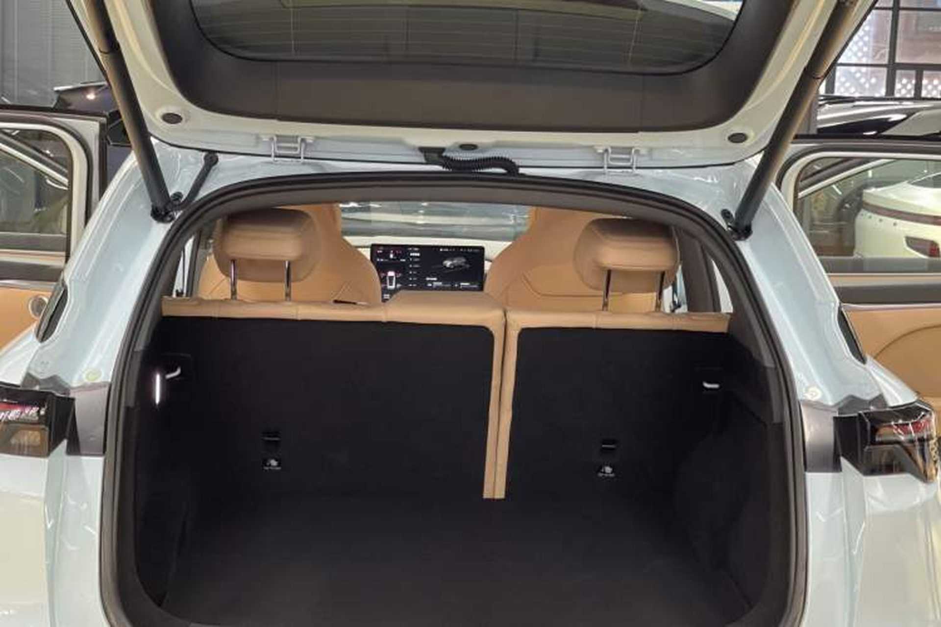 Used ARCFOX Alpha T5 2025 520 MAX Interior 11