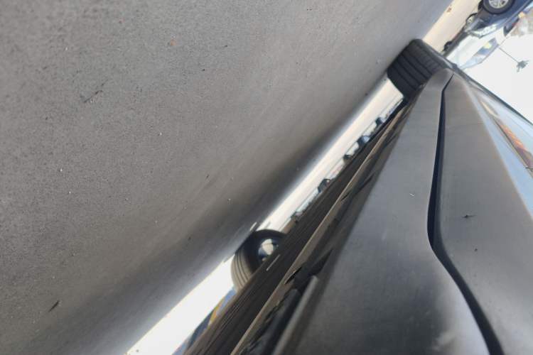 Used ARCFOX Alpha T5 2025 520 MAX Left Side Sill