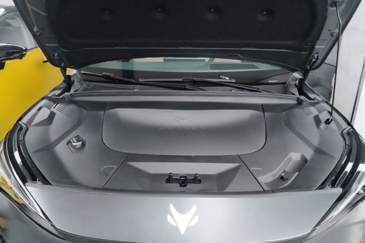 Used ARCFOX Alpha T5 2025 520 MAX Engine Bay