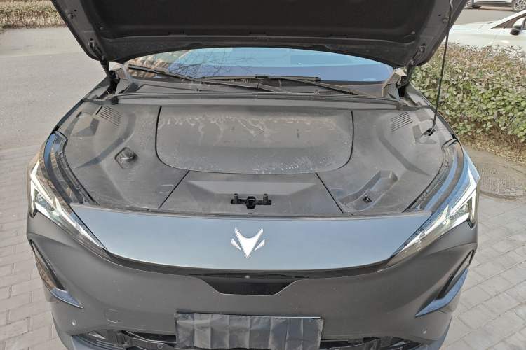 Used ARCFOX Alpha T5 2025 520 MAX Engine Bay