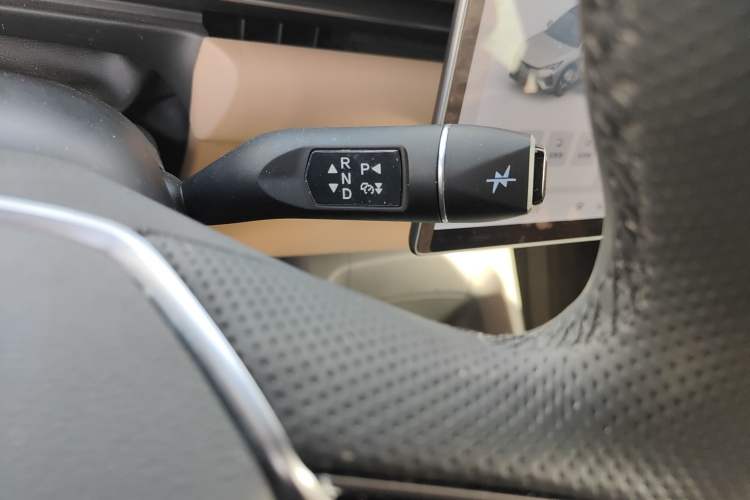 Used ARCFOX Alpha T5 2025 520 MAX Gear Lever