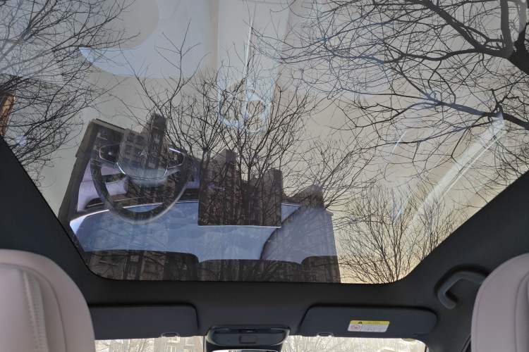 Used ARCFOX Alpha T5 2025 520 MAX Headliner