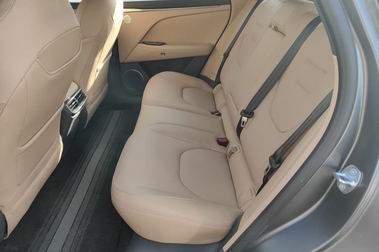 Used ARCFOX Alpha T5 2025 520 MAX Interior 4