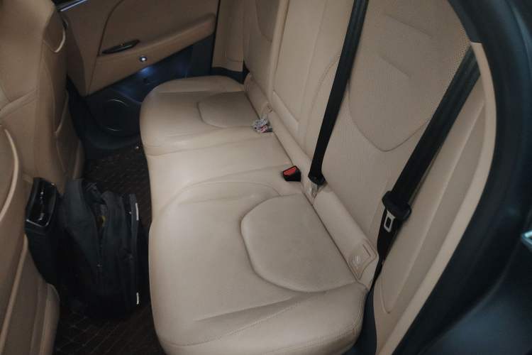 Used ARCFOX Alpha T5 2025 520 MAX Interior 4