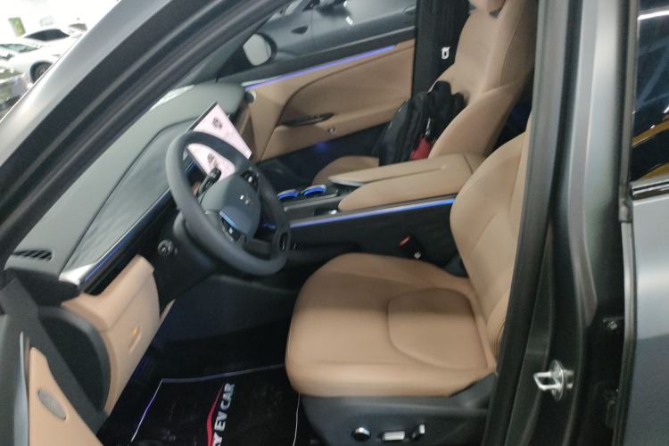 Used ARCFOX Alpha T5 2025 520 MAX Left Front Seat