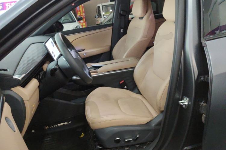 Used ARCFOX Alpha T5 2025 520 PRO Left Front Seat