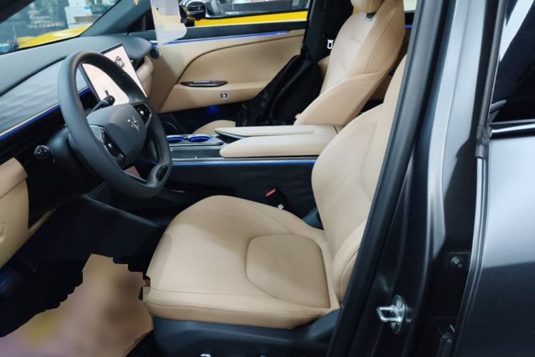 Used ARCFOX Alpha T5 2025 520 MAX Left Front Seat