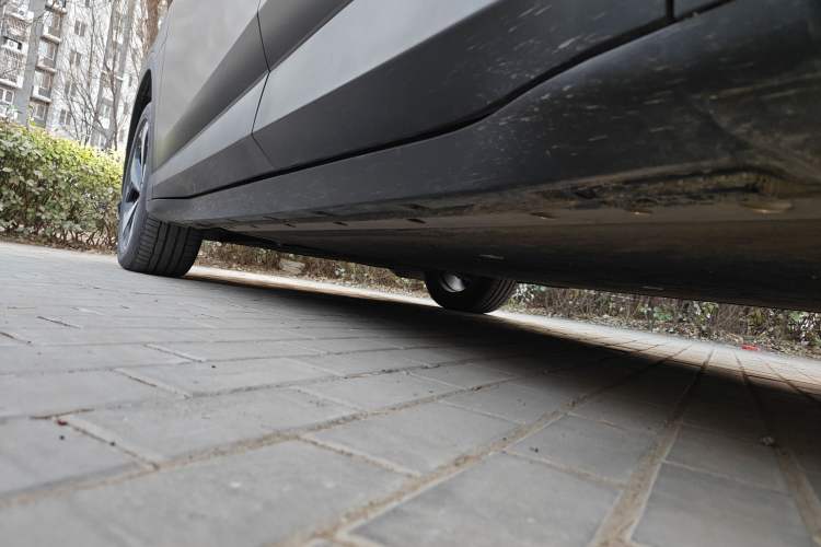 Used ARCFOX Alpha T5 2025 520 MAX Left Side Sill