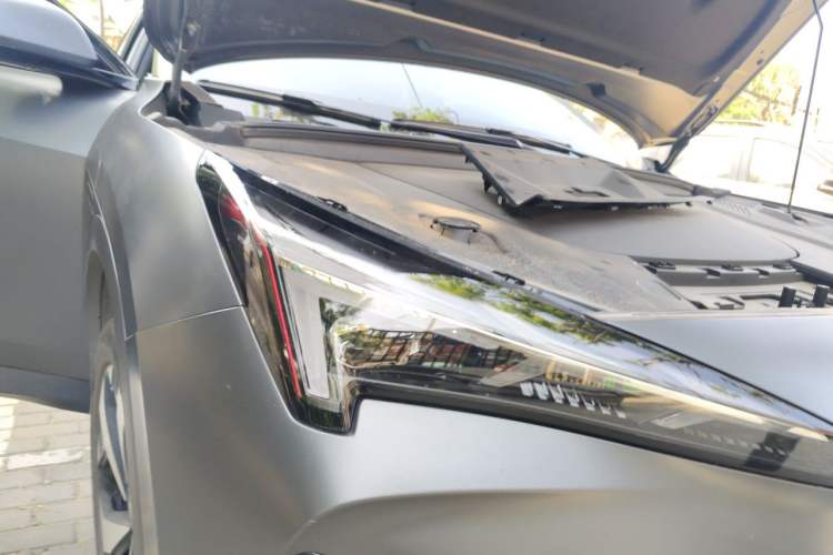 Used ARCFOX Alpha T5 2025 520 PRO Right Front Headlight