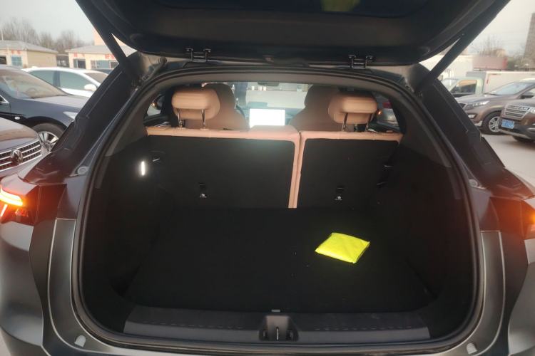 Used ARCFOX Alpha T5 2025 520 MAX Trunk