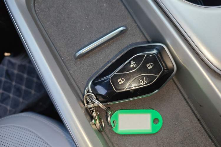 Used ARCFOX Alpha T5 2025 520 MAX Vehicle Key