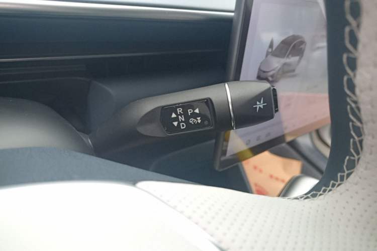 Used ARCFOX Alpha T5 2025 520 PRO Gear Lever