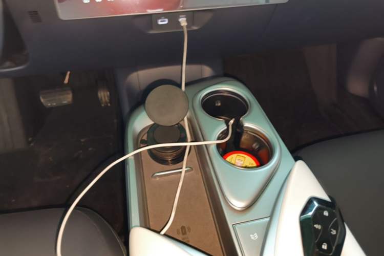 Used ARCFOX Alpha T5 2025 520 PRO Gear Lever