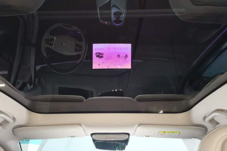 Used ARCFOX Alpha T5 2025 520 MAX Headliner