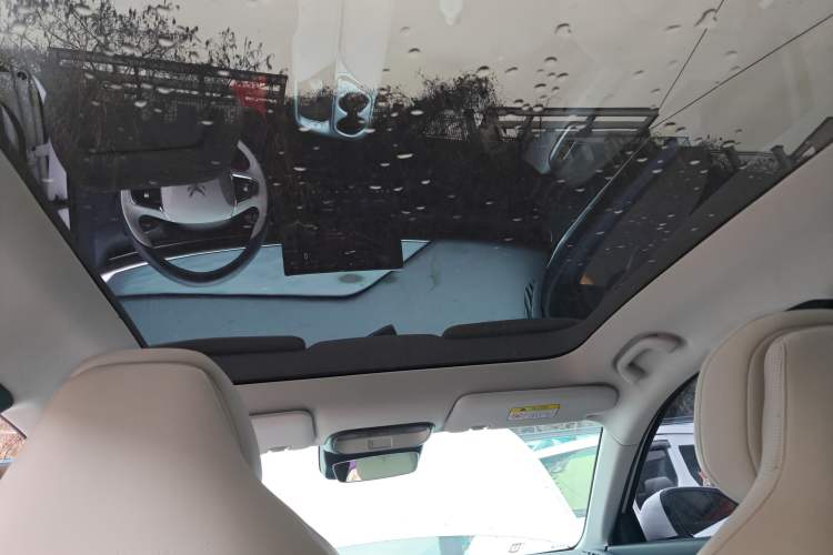 Used ARCFOX Alpha T5 2025 520 MAX Headliner