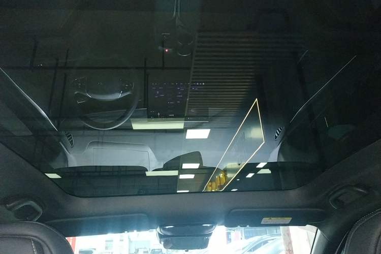 Used ARCFOX Alpha T5 2025 520 PRO Headliner