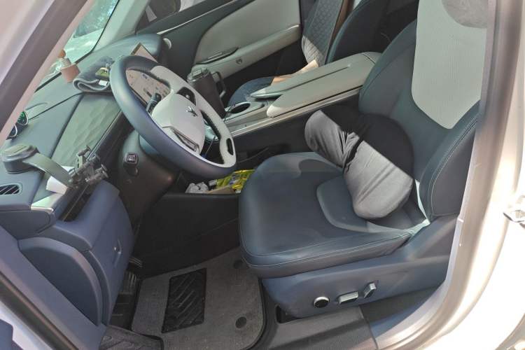 Used ARCFOX Alpha T5 2025 520 PRO Left Front Seat