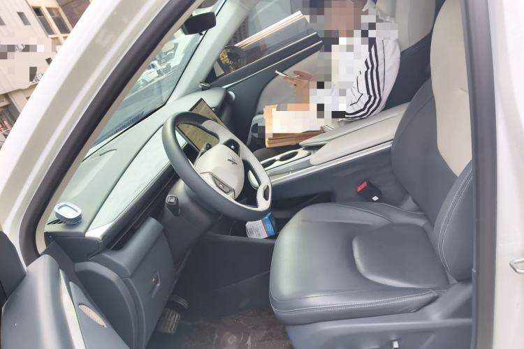 Used ARCFOX Alpha T5 2025 520 PRO Left Front Seat