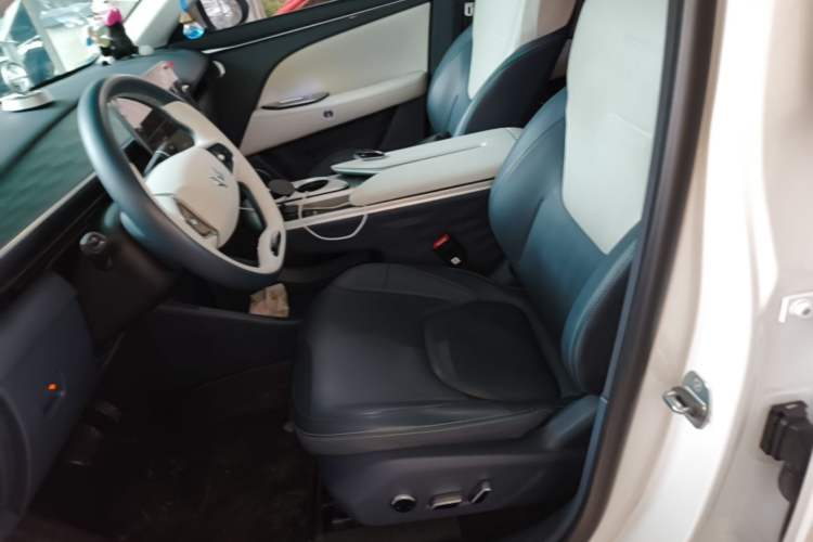 Used ARCFOX Alpha T5 2025 520 PRO Left Front Seat