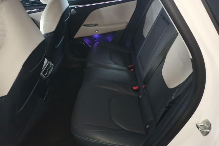 Used ARCFOX Alpha T5 2025 520 MAX Left Rear Seat