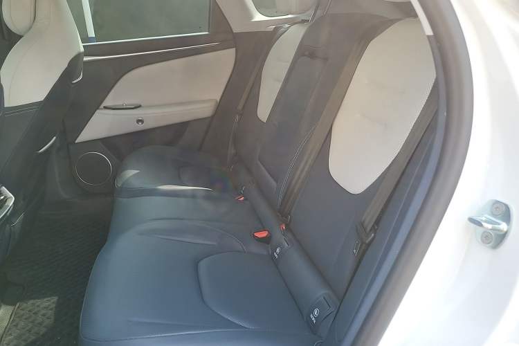Used ARCFOX Alpha T5 2025 520 PRO Left Rear Seat