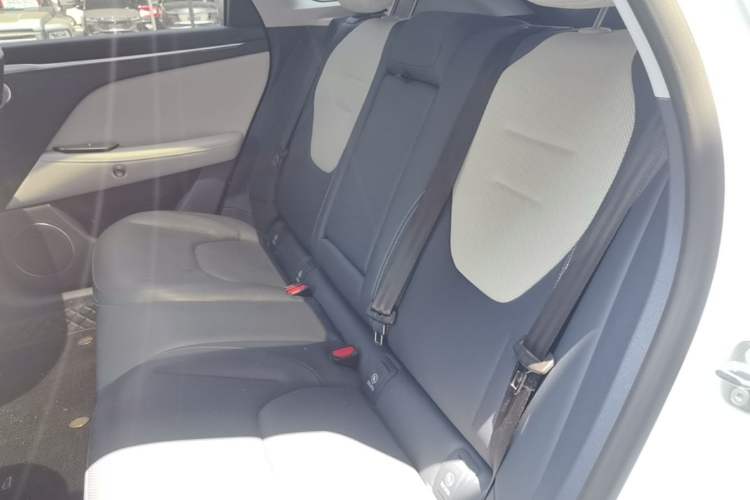 Used ARCFOX Alpha T5 2025 520 PRO Left Rear Seat