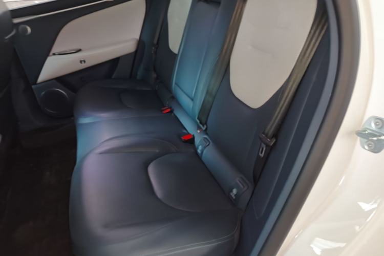 Used ARCFOX Alpha T5 2025 520 PRO Left Rear Seat