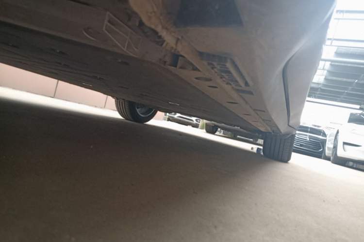 Used ARCFOX Alpha T5 2025 520 PRO Left Side Sill