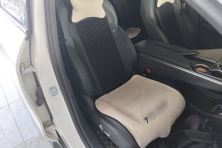 Used ARCFOX Alpha T5 2025 520 PRO Right Front Seat